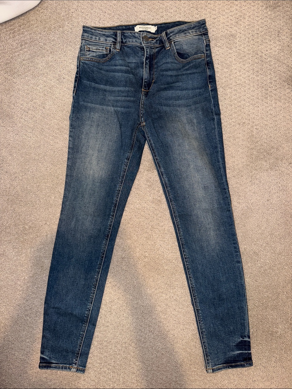 High-Rise Skinny Jeans in Medium Blue Wash